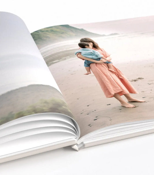 Travel Book: Hardcover Memory Album